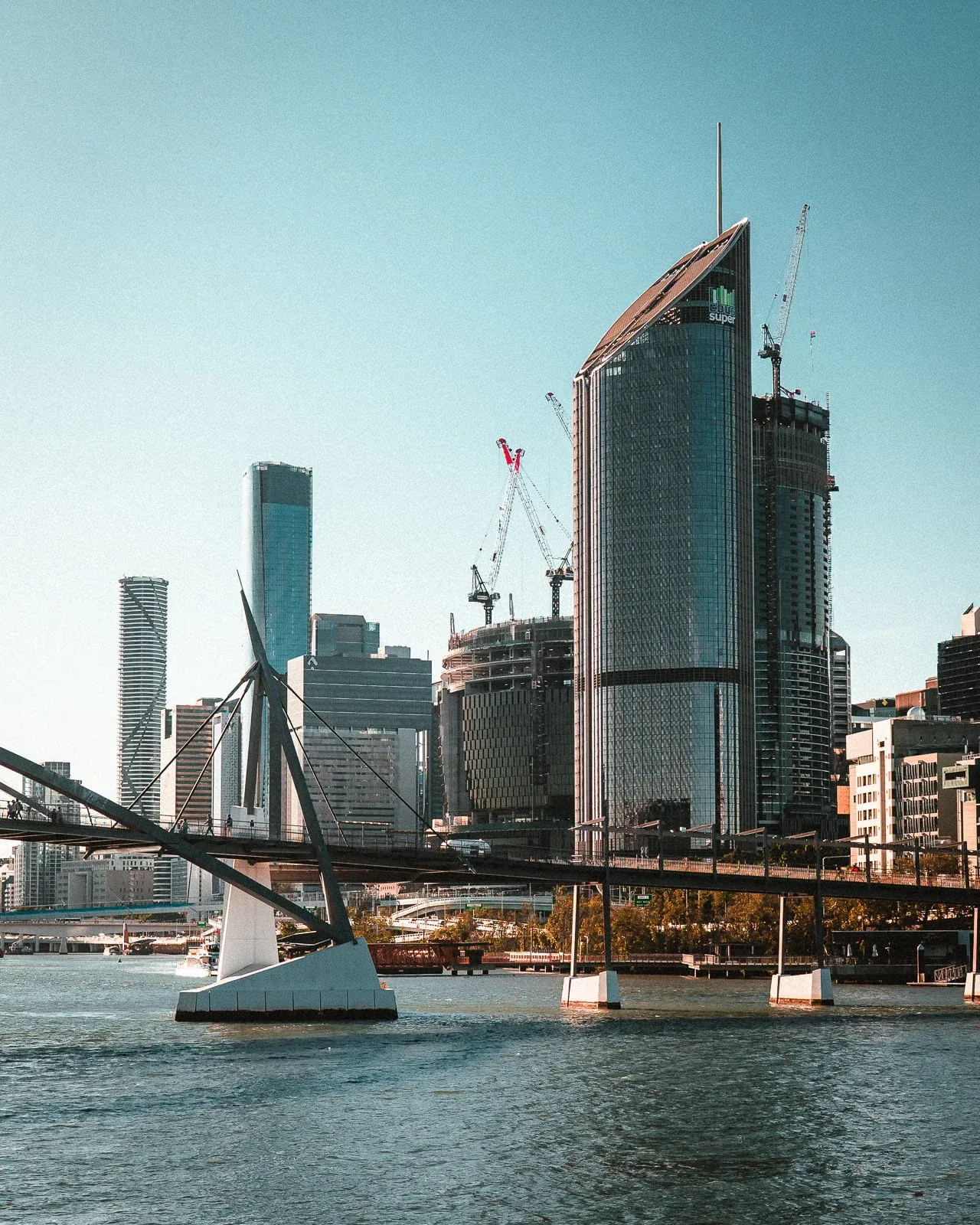 Brisbane skyline and bridge over the river