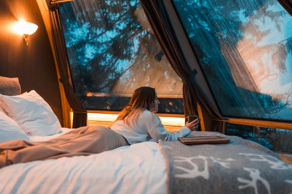 3 Lapland Glass Igloo Hotels for Your Winter Bucket List