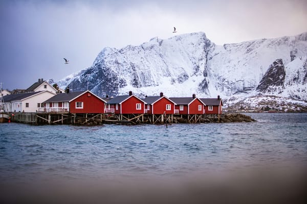 Lofoten Islands 5 Day Itinerary (Best Hikes, Views & Photo Spots)